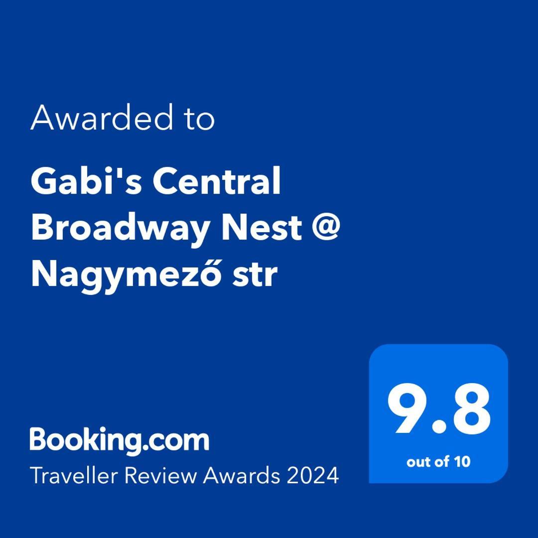 Gabi's Broadway Nest @ Nagymezo Str Apartment