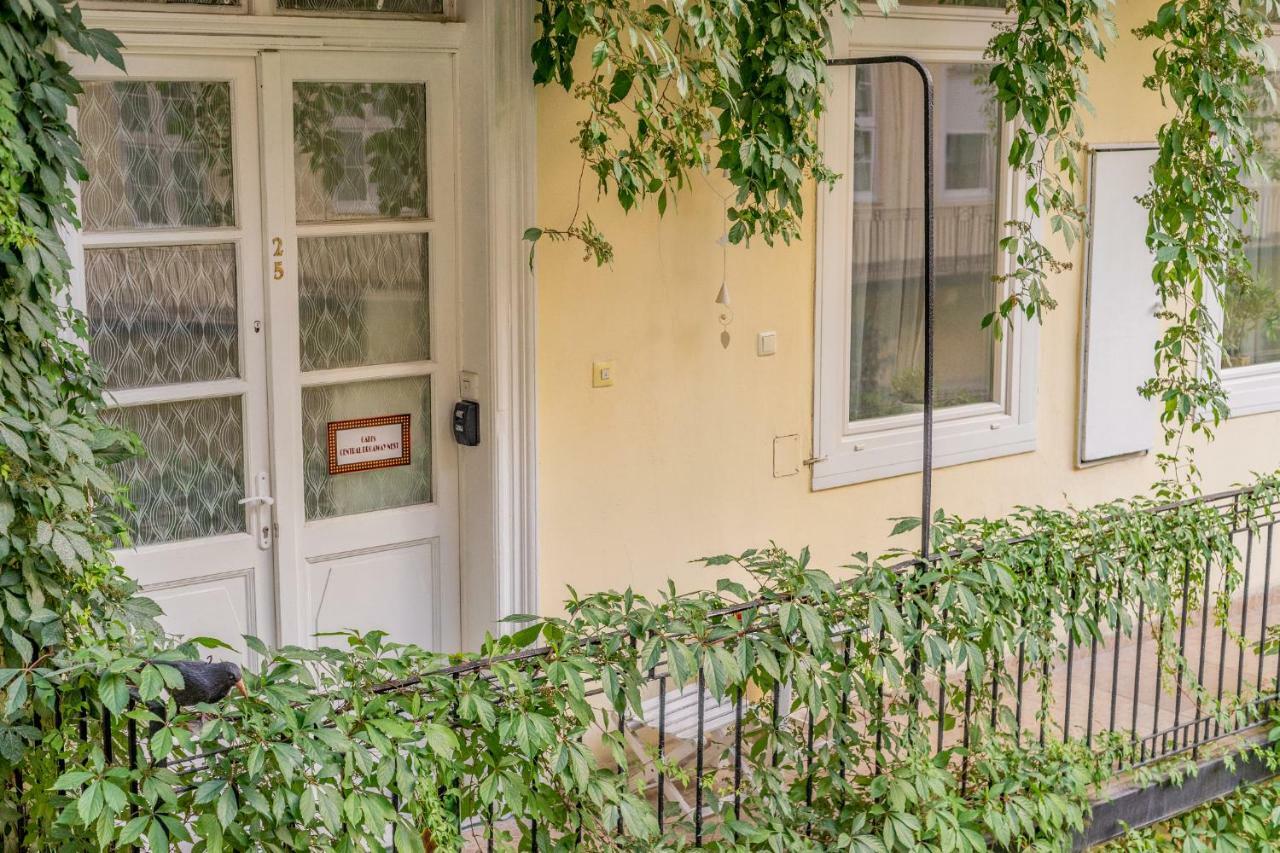 Apartment Gabi's Broadway Nest @ Nagymezo Str Budapest
